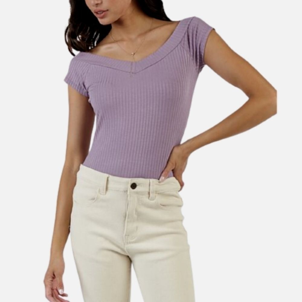 Sadie & Sage Lilac Short Sleeved Bodysuit Womens Size S
